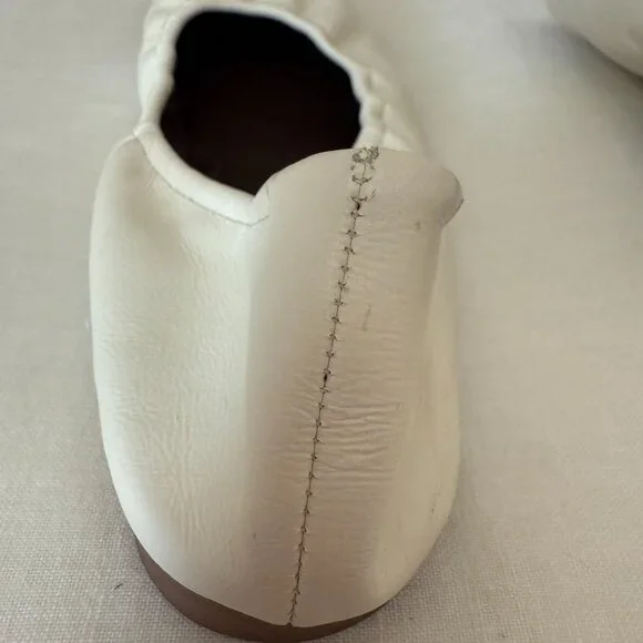 Reformation Cream Flats - Picture 2 of 6